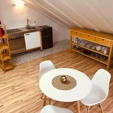 Studio Apartment In Direkter Naehe Zur Uniklinik Homburg Homburg  Eksteriør billede