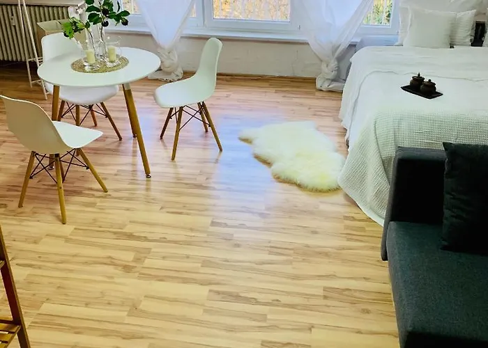 Studio Apartment In Direkter Naehe Zur Uniklinik Homburg
