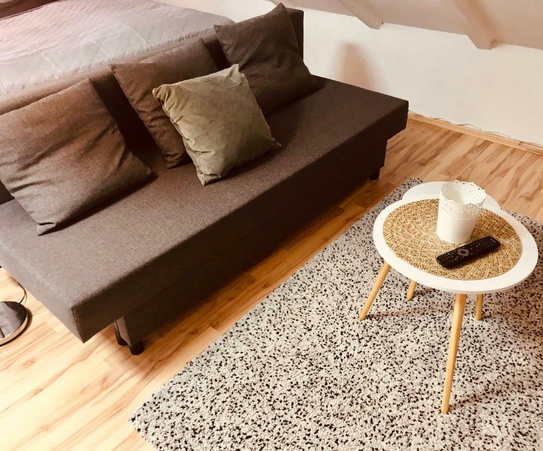 In Direkter Naehe Zur Uniklinik Homburg Apartment